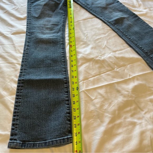 Guess bootcut jeans size 28 - Picture 5 of 7